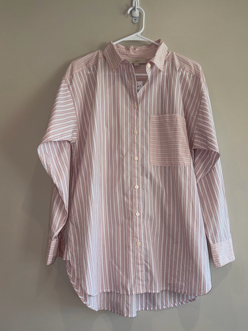 NWT! Cute LOFT Oversized Ladies Button down in Pink and white. Med.